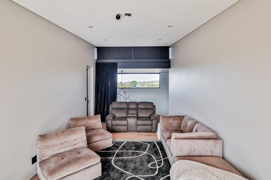 4 Bedroom Property for Sale in Oubaai Western Cape